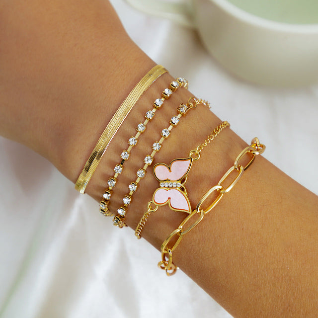 Butterfly-Shaped Alloy Bracelet Set with Rhinestone Inlay for Women Minimalist Snake Chain Design Fresh and Sweet Style