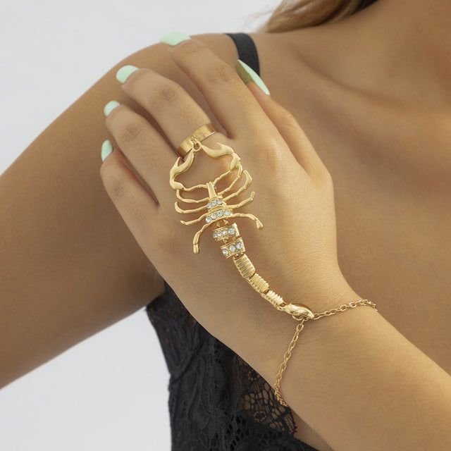 Edgy Minimalist Scorpion-Shaped Alloy Finger Chain Bracelet for Women with Electroplated Finish