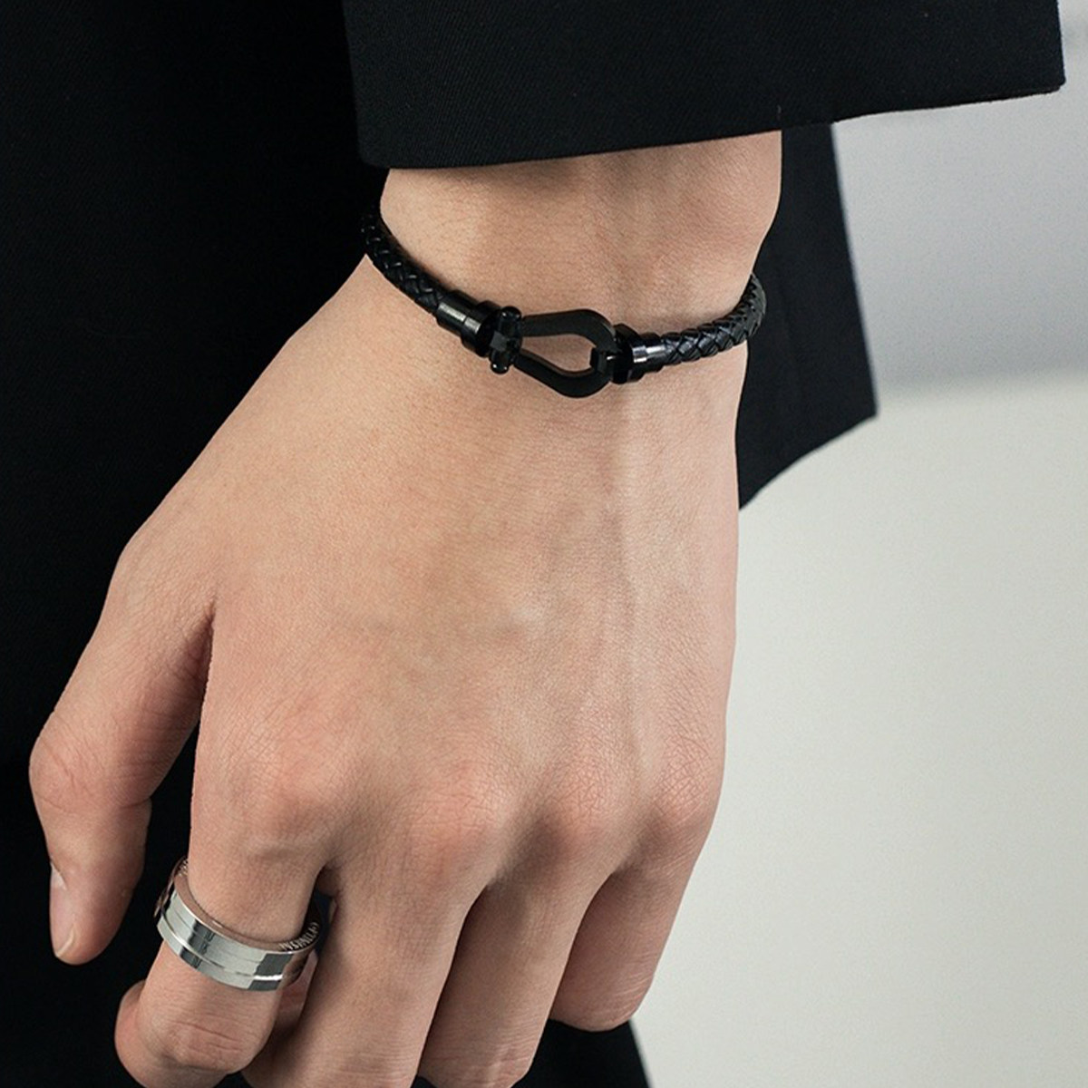 Black Horseshoe Braided Bracelet wholesale jewelry image 1