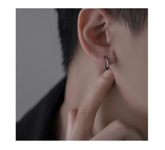Black Hoop Earrings no-face ear detail