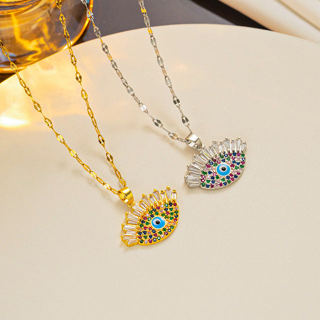 Fashionable Evil Eye Pendant Necklace for Women in Titanium Steel with Rhinestone Inlay and 18K Gold Plating on Wavy Chain