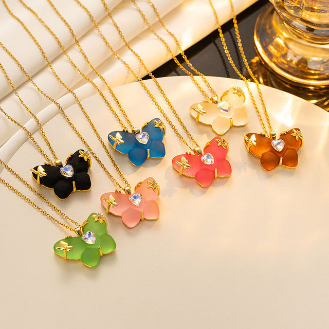 Butterfly-Shaped Minimalist Titanium Steel Necklace with Micro-Pave Zirconia for Women O-Chain Clavicle Jewelry