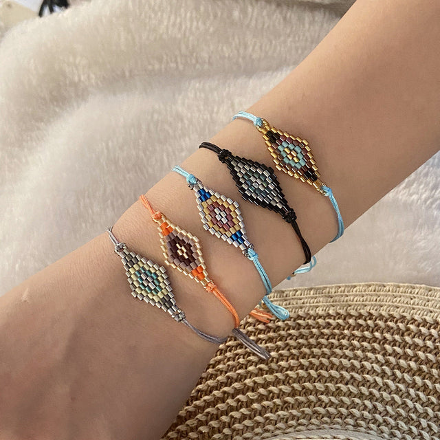 Bohemian Beaded Braided Bracelet for Women with Rhombus Shape and Geometric Pattern