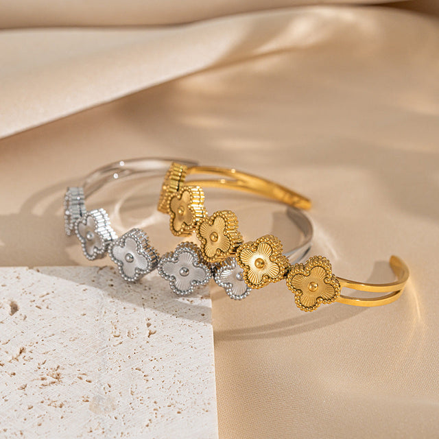 Minimalist Elegant Titanium Steel Bracelet for Women with Electroplated Finish and Geometric Oval Design