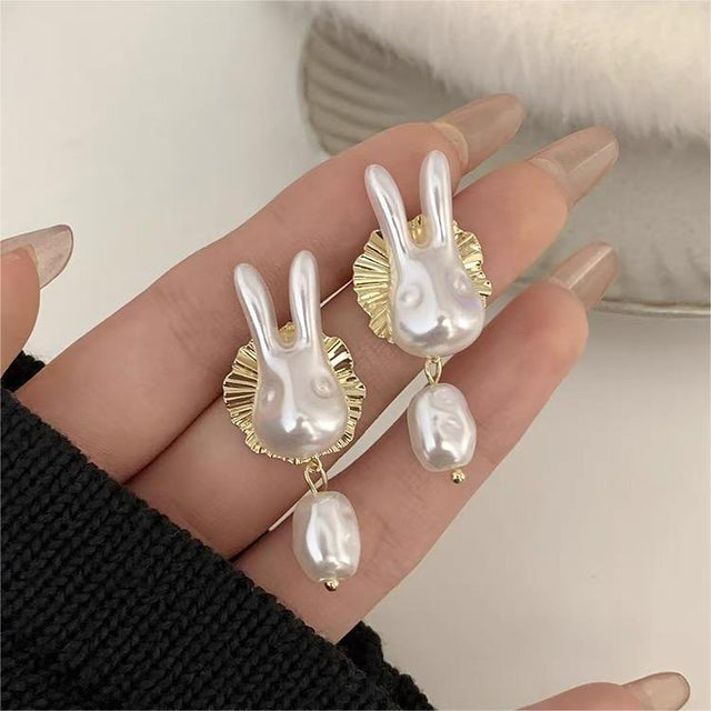 Cute Rabbit-Shaped Pearl Stud Earrings for Women Baroque-Inspired Fresh and Sweet Style S925 Sterling Silver Posts with Electroplating Finish