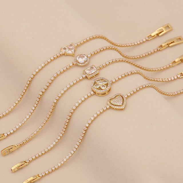 Fashionable Heart and Floral Design 18K Gold Plated Zircon Bracelet for Women