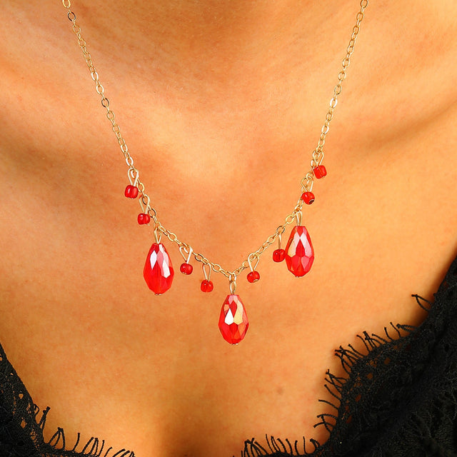 Bohemian Style Teardrop-Shaped Alloy Pendant Necklace with Rhinestone Accents for Women