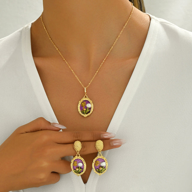Baroque Style Floral Pendant Necklace and Earrings Set for Women with Enamel Finish Zinc Alloy Minimalist Collar Chain