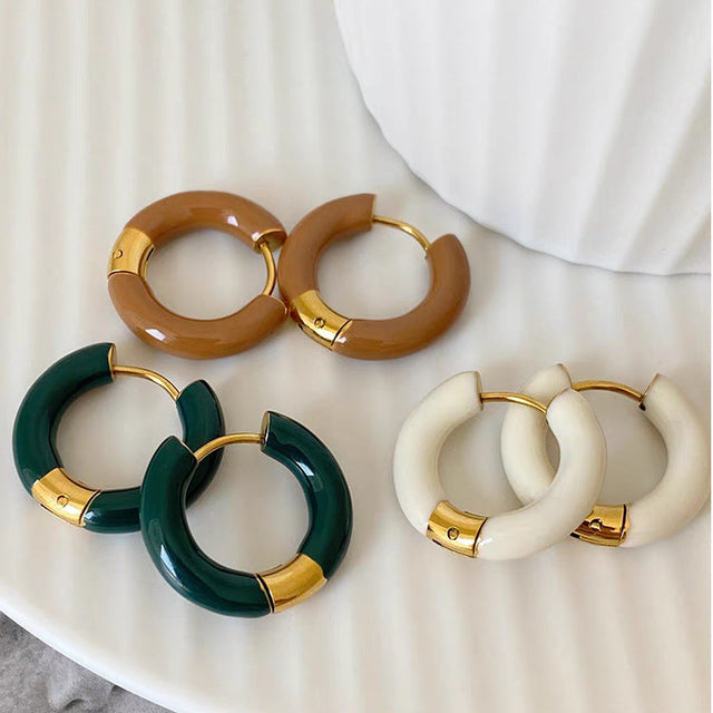 Chic French Retro Enamel Titanium Steel U-Shaped Hoop Earrings for Women in Emerald Blue and Burgundy