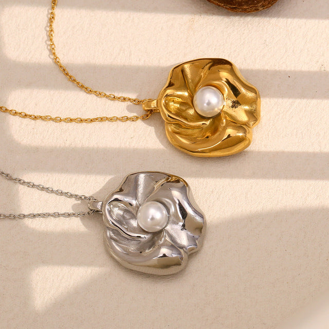 Elegant French-Style Geometric Pendant Necklace in Stainless Steel with 18K Gold Plating and Pearl Floral Accents