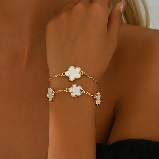Fashion Floral Plum Blossom Rhinestone Inlay Zinc Alloy Bracelet for Women