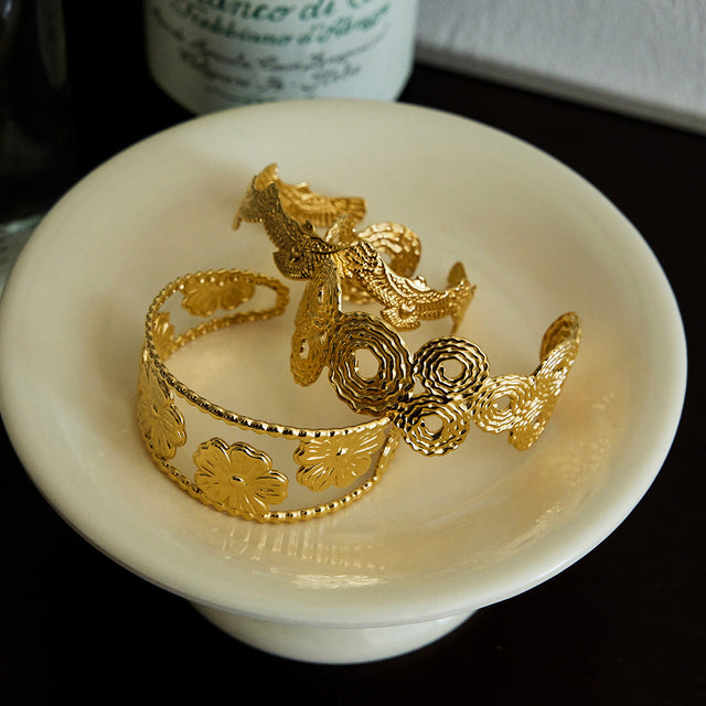 Fashion 18K Gold Plated Stainless Steel Open Cuff Bracelet with Peace Dove Design for Women