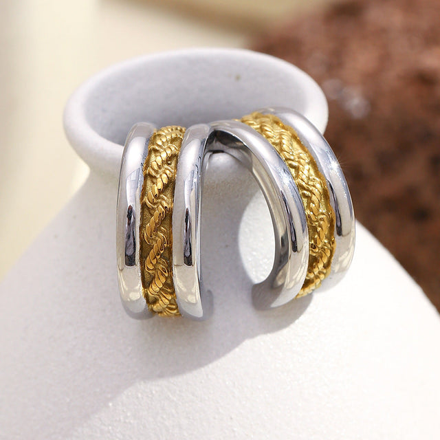 Elegant Luxury-Style Geometric C-Shaped Twisted Hoop Earrings for Women in Stainless Steel with 18K Gold Plating