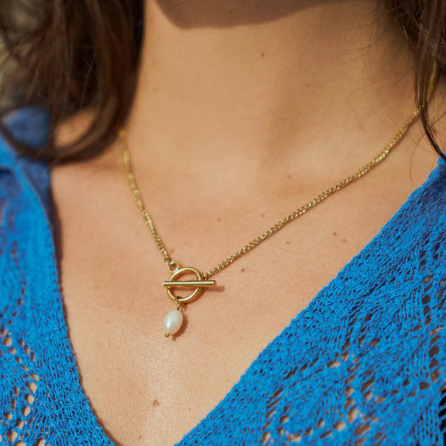 Fashion Geometric 18K Gold Plated Stainless Steel Mother of Pearl Pendant Necklace for Women